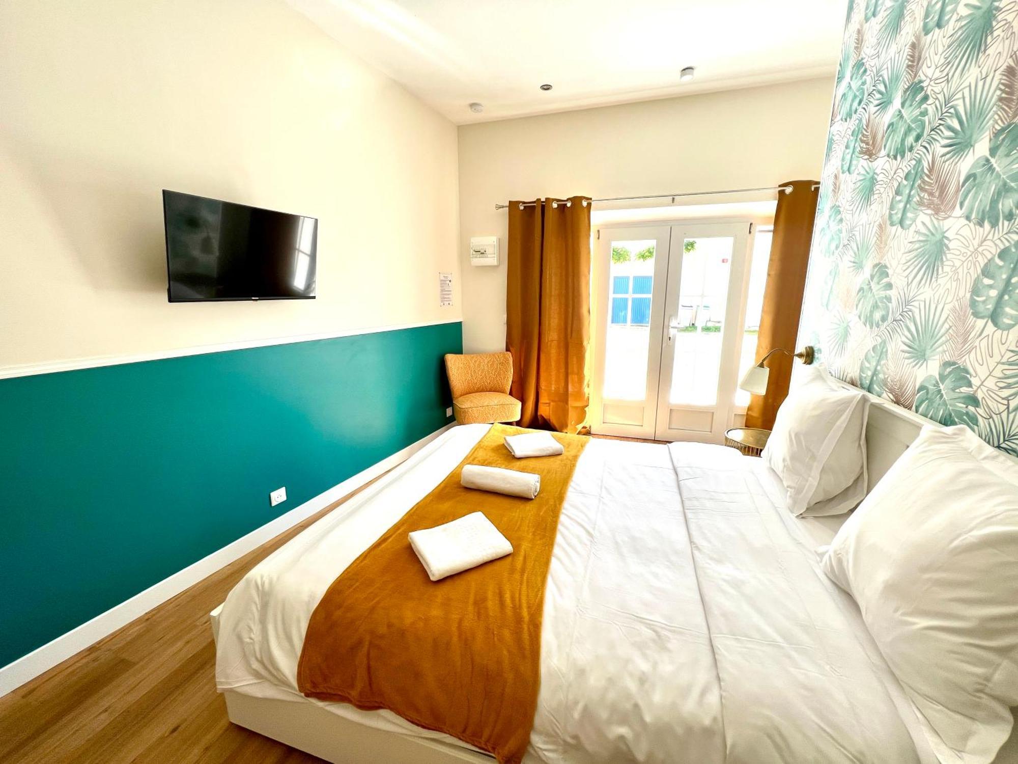 Guest House Close To Disney! Монтеврен Екстериор снимка